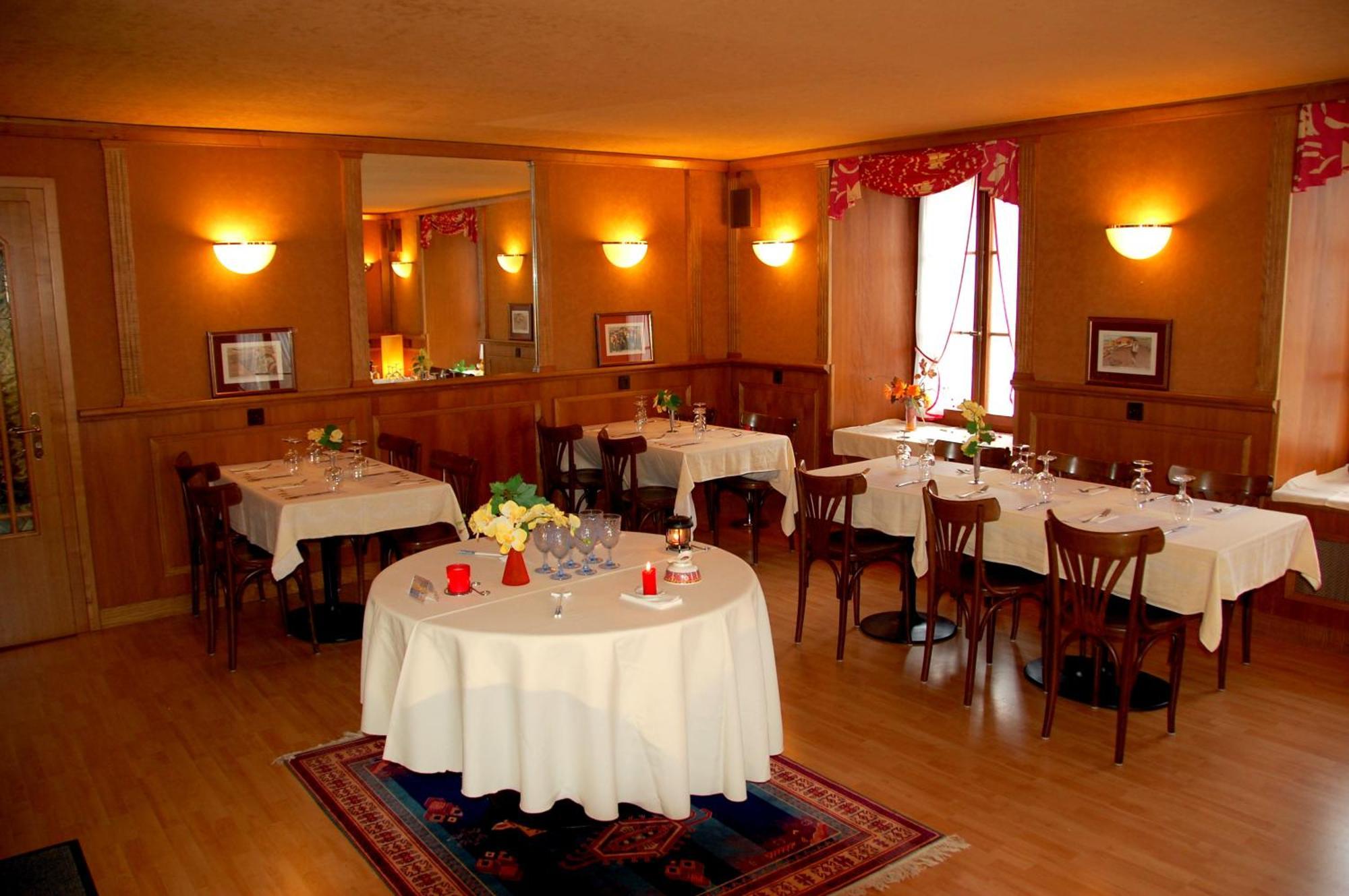 Hotel De L'Ours Vuiteboeuf Eksteriør billede